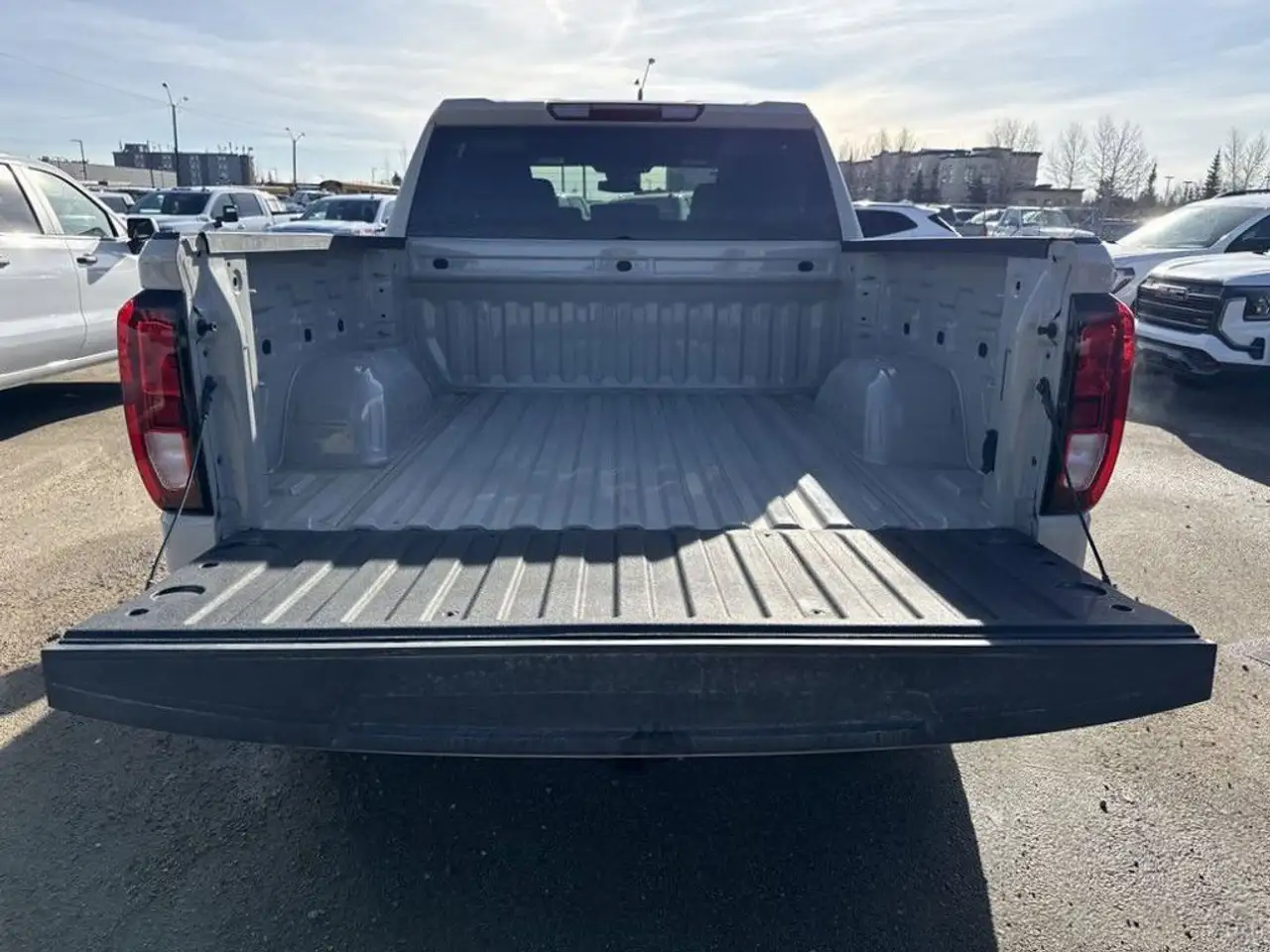 GMC Sierra 1500 снимка GMC Sierra 1500