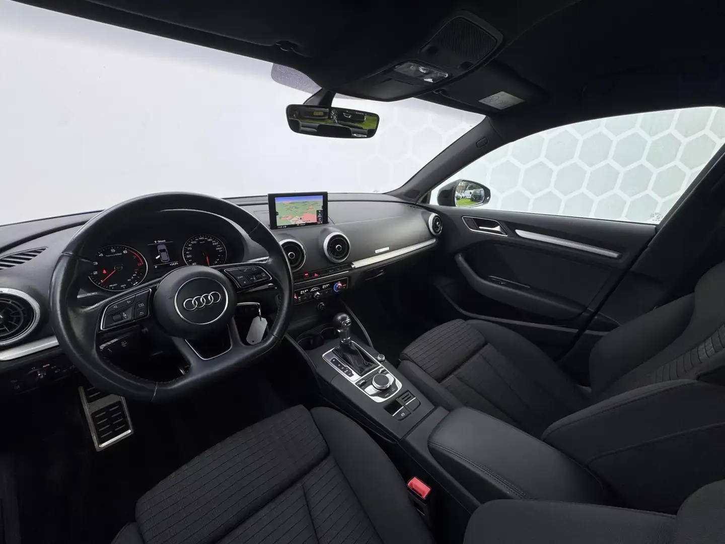 Audi A3 Sportback 1.5 TFSI Sport Edition S-line Automaat T Blau - 2