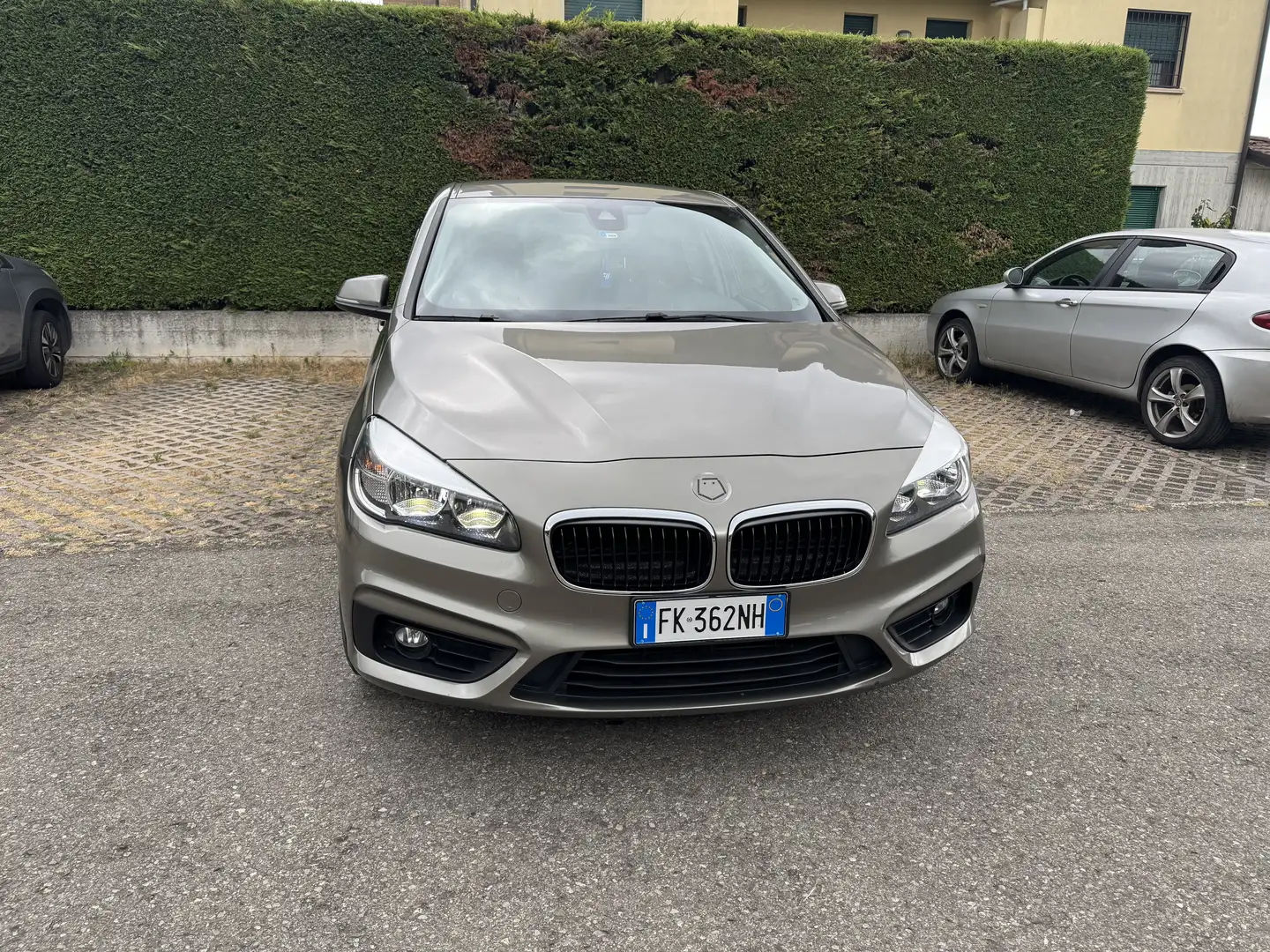 BMW 216 216d Active Tourer - 1