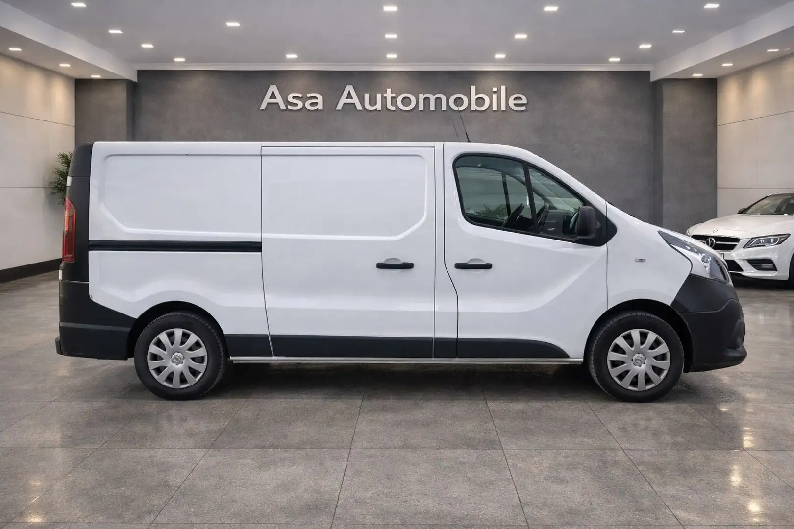 Nissan NV300 Kastenwagen L1H1 2,9t COMFORT Weiß - 2