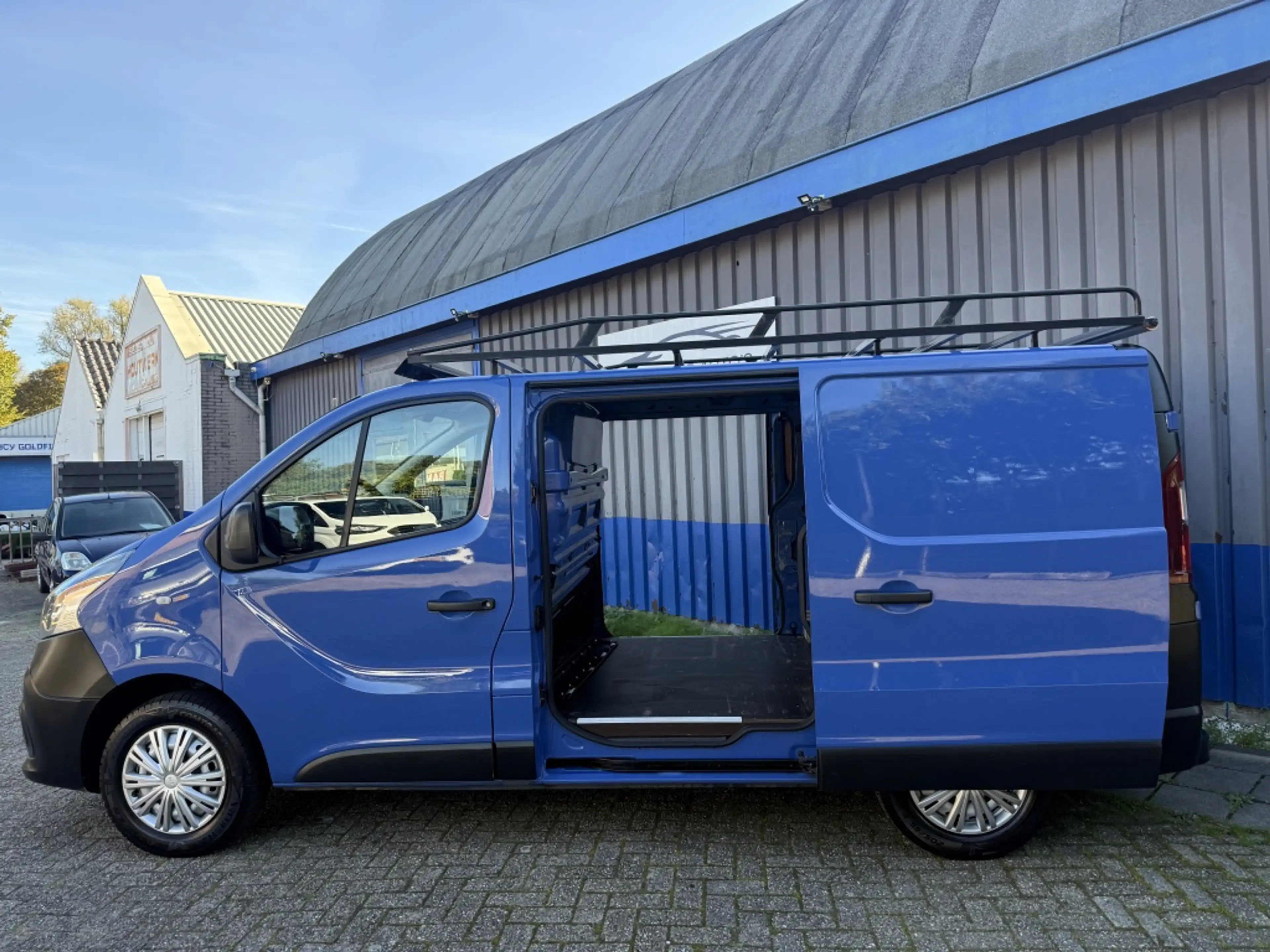 Renault Trafic 1.6 dCi T29 L1H1 Com — photo 11