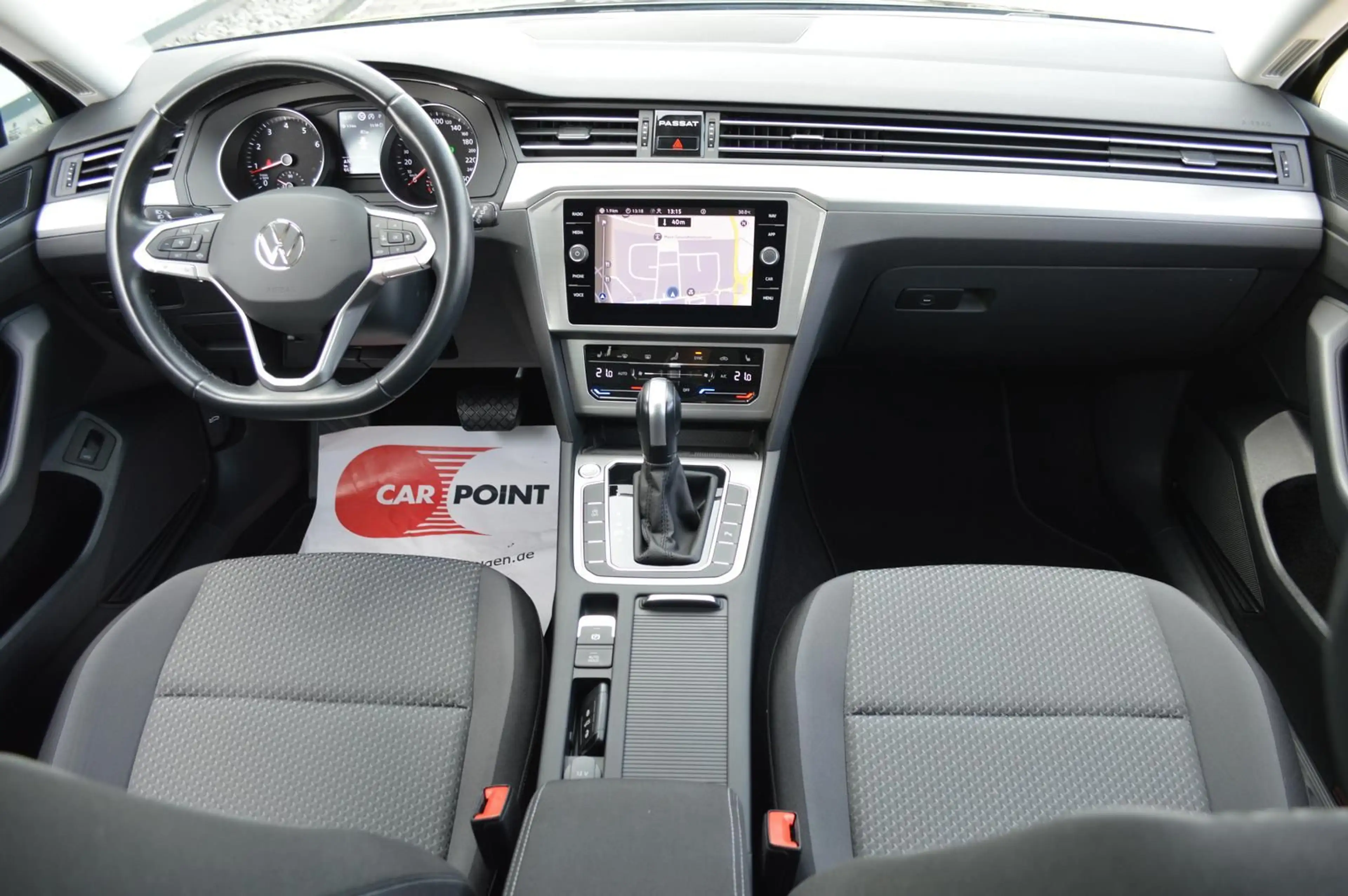 Volkswagen Passat Variant *LED*Navi*Kamera*ACC*Carplay*SHZ — photo 10