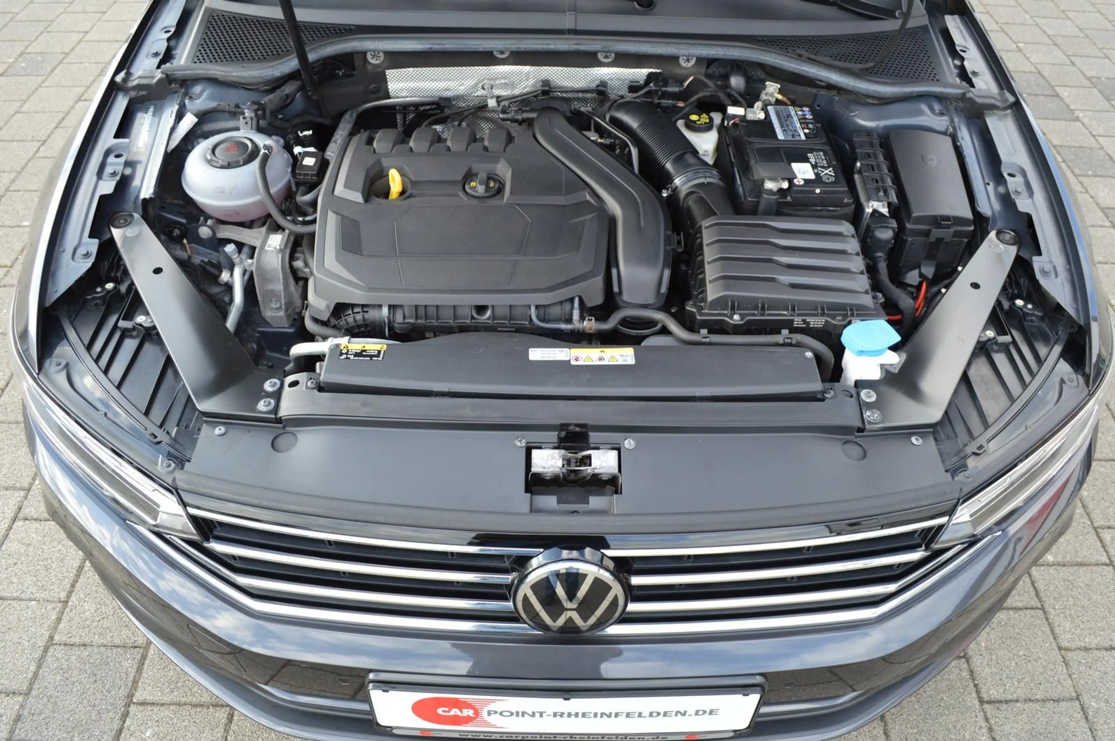 Volkswagen Passat Variant *LED*Navi*Kamera*ACC*Carplay*SHZ — photo 15