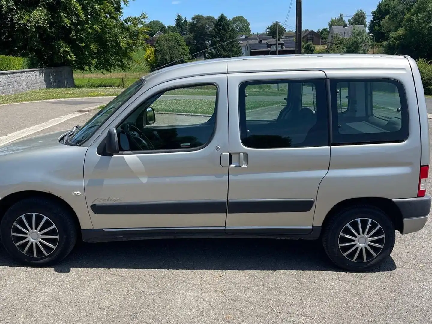 Peugeot Partner Partner 1.6 HDi Relax Gris - 1