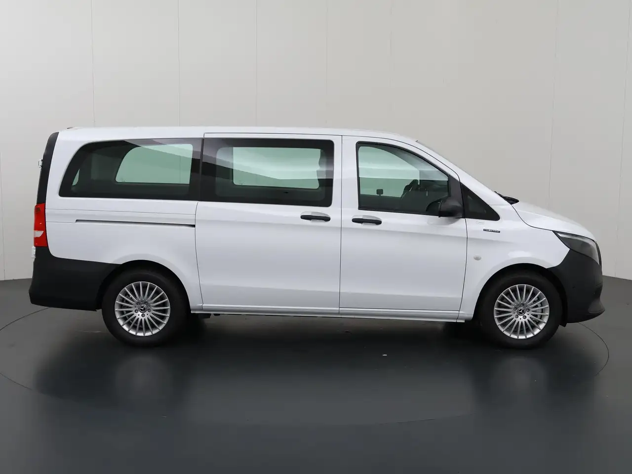 Mercedes-Benz Vito 2026 — фото 6
