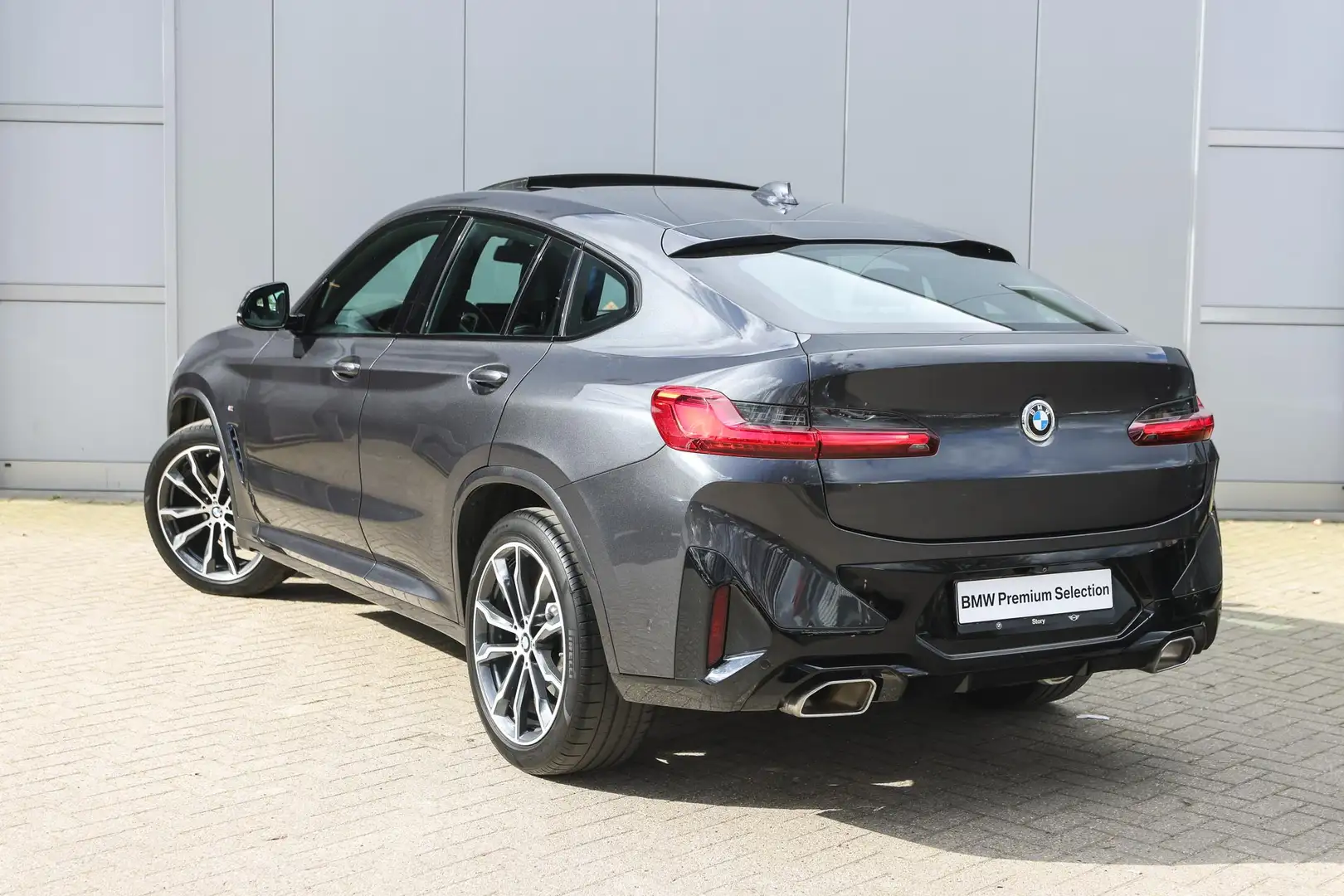 BMW X4 xDrive20i High Executive M Sport Automaat / Panora Grijs - 2