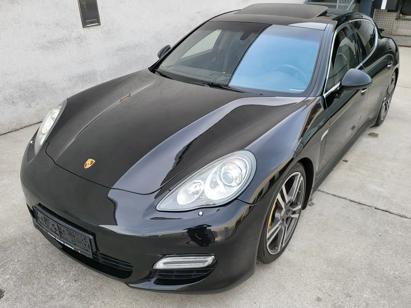 Porsche Panamera Panamera Turbo PDK Schwarz - 1