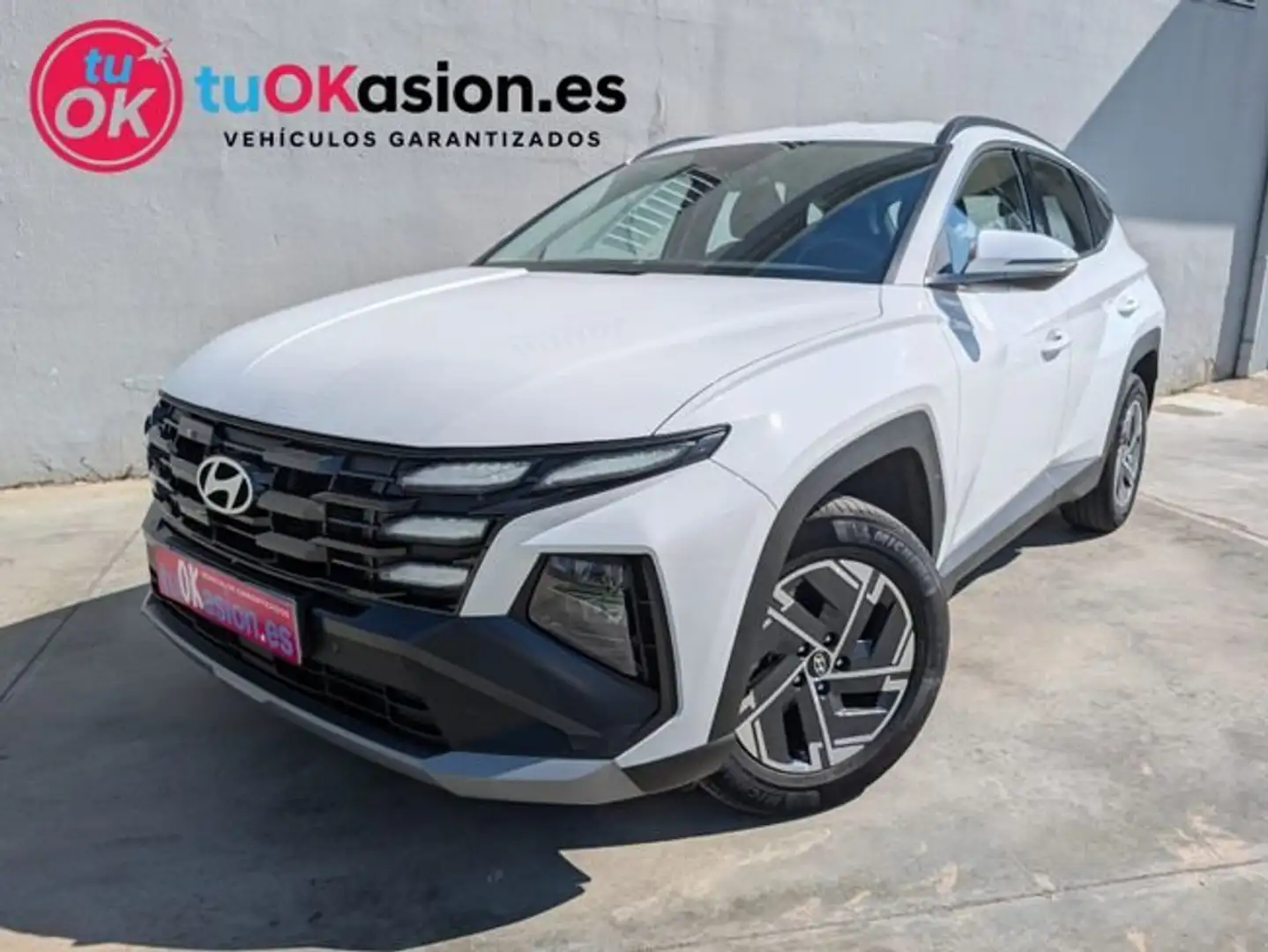 Hyundai TUCSON Maxx 1.6 T-GDi HEV 215 CV Blanco - 1