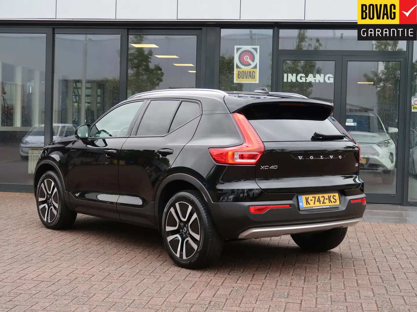 Volvo XC40 1.5 T2 Business Pro | ACC | Pilot Assist | Camera Zwart - 2