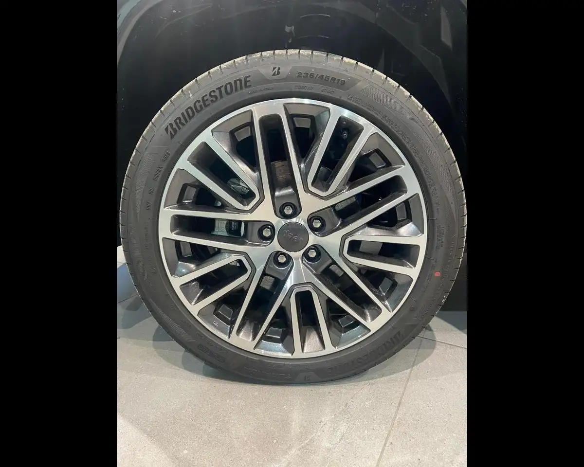 Jeep Compass 686 E-Hybrid My24 Summit 1.5 Turbo T4 E-Hybrid 130cv Fwd Dct7 17