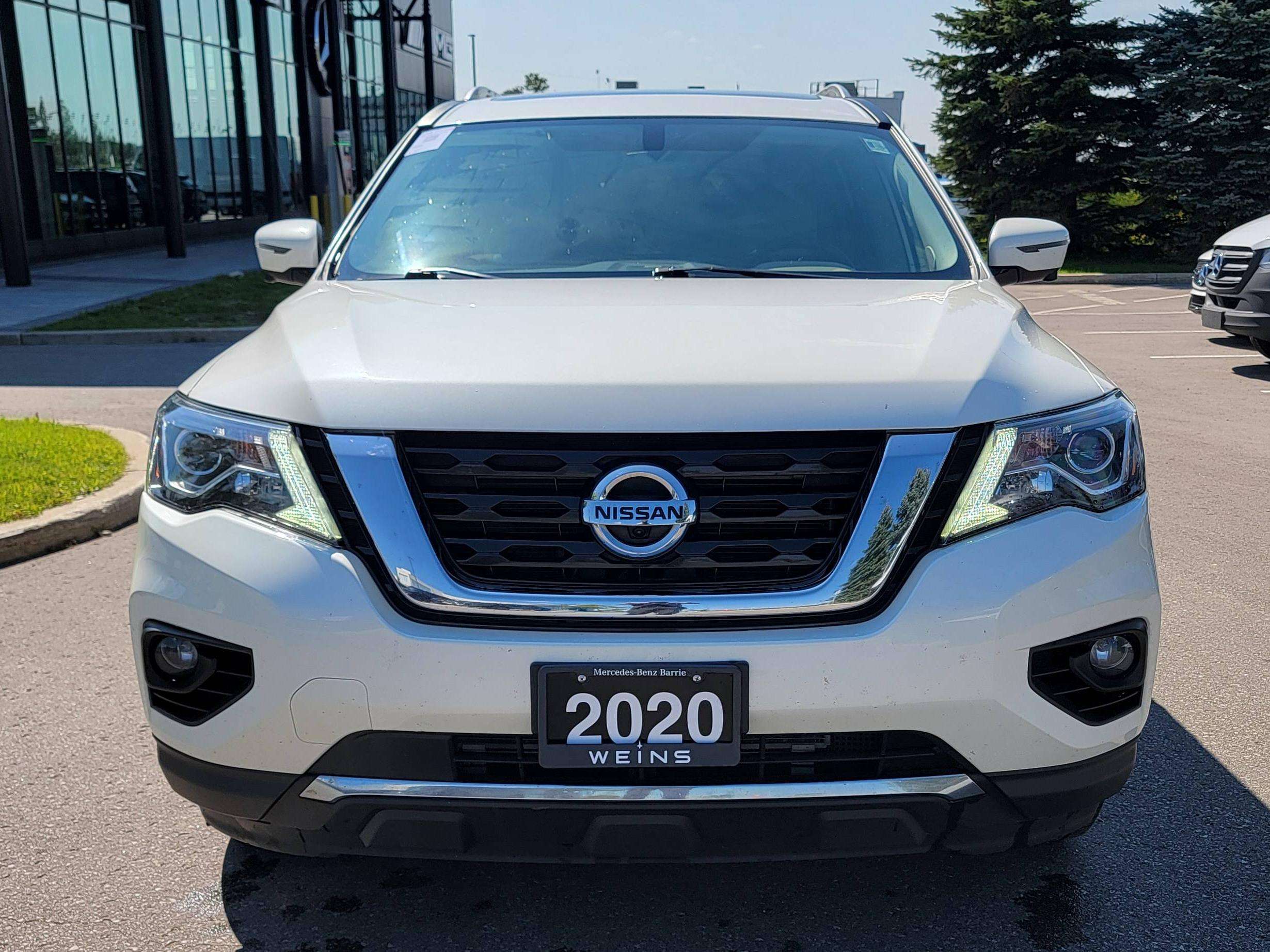 2020 Nissan Pathfinder 4x4 Platinum — снимка 1