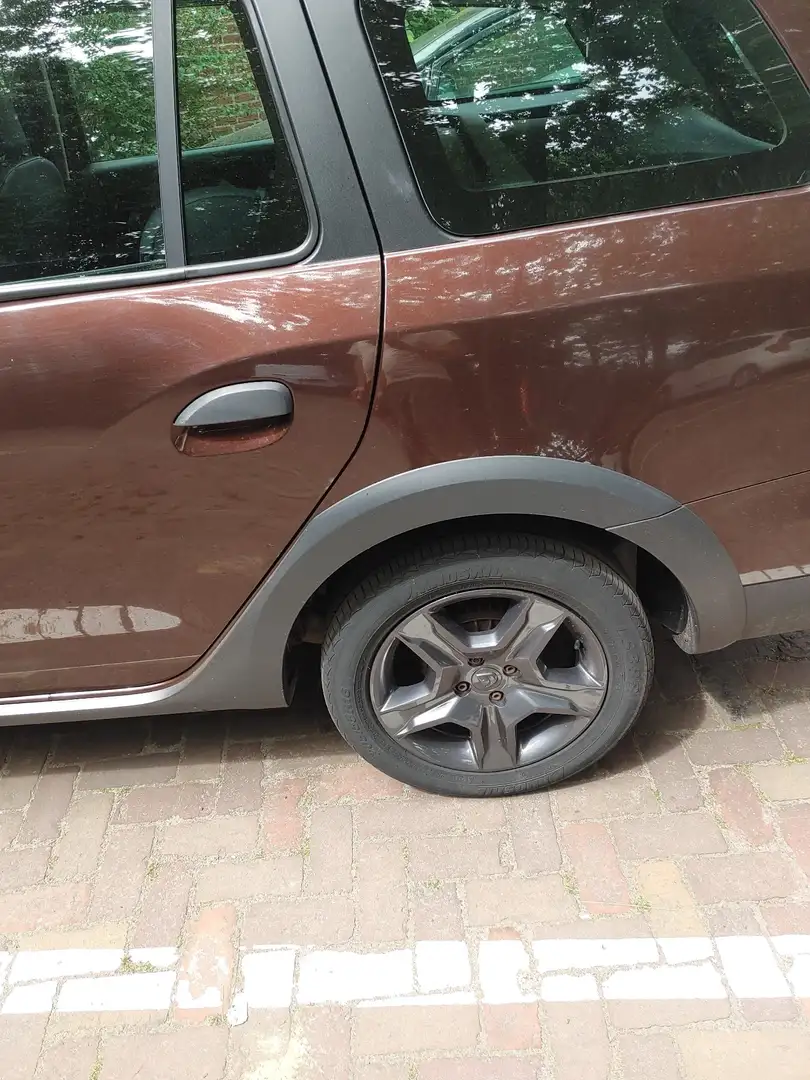 Dacia Logan MCV TCe 90 S&S Stepway Celebration - 1