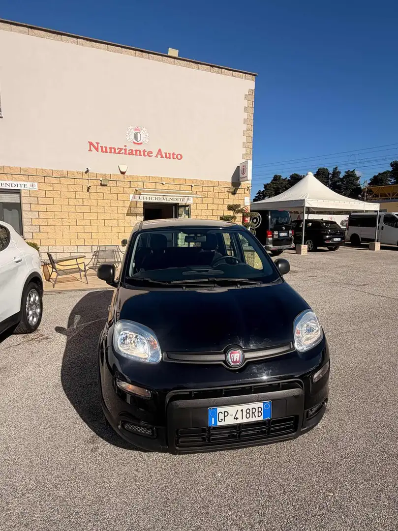 Fiat Panda 1.0 FireFly S&S Hybrid City Life Noir - 1