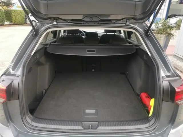 Volkswagen Golf view 15