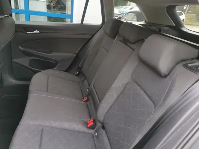 Volkswagen Golf view 14
