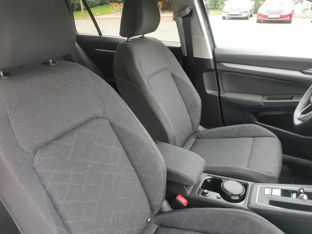 Volkswagen Golf view 11