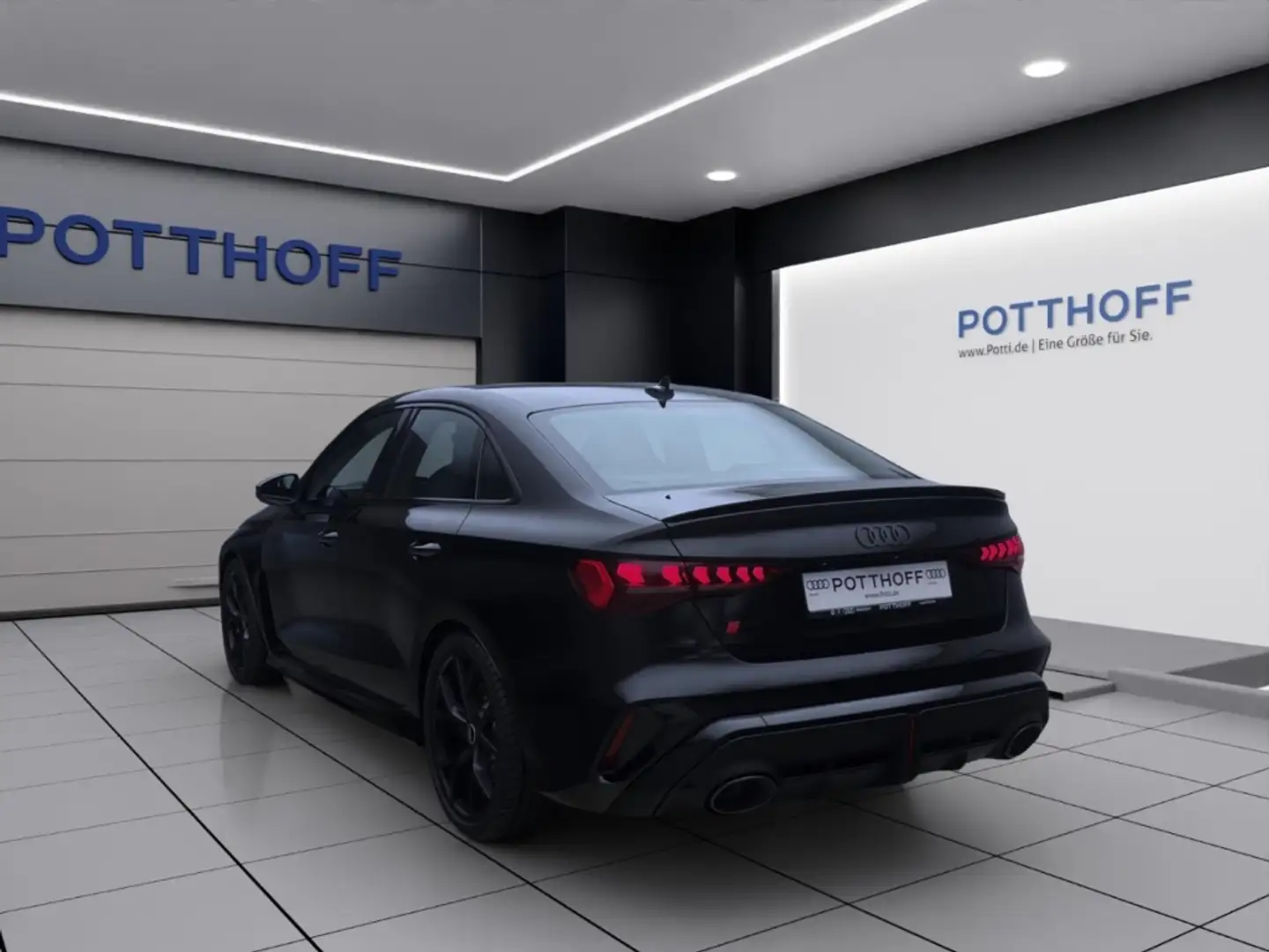 Audi RS3 Limousine 294(400) kW(PS) S tronic Schwarz - 2