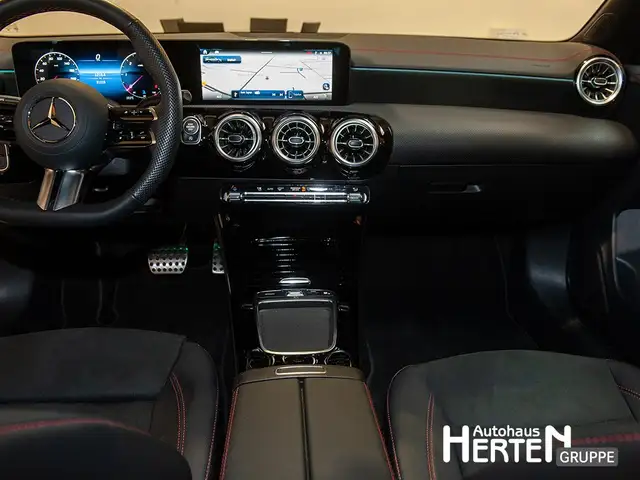 Mercedes-Benz CLA view 10