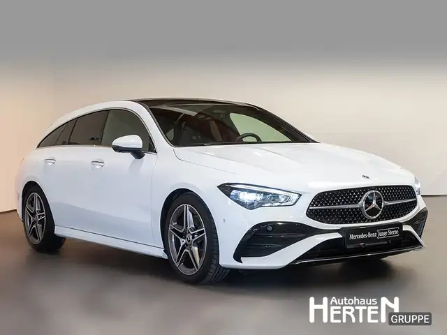 Mercedes-Benz CLA view 3