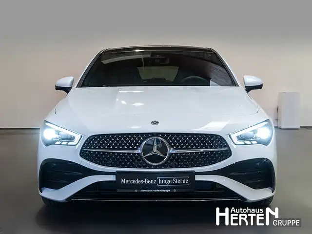 Mercedes-Benz CLA view 2