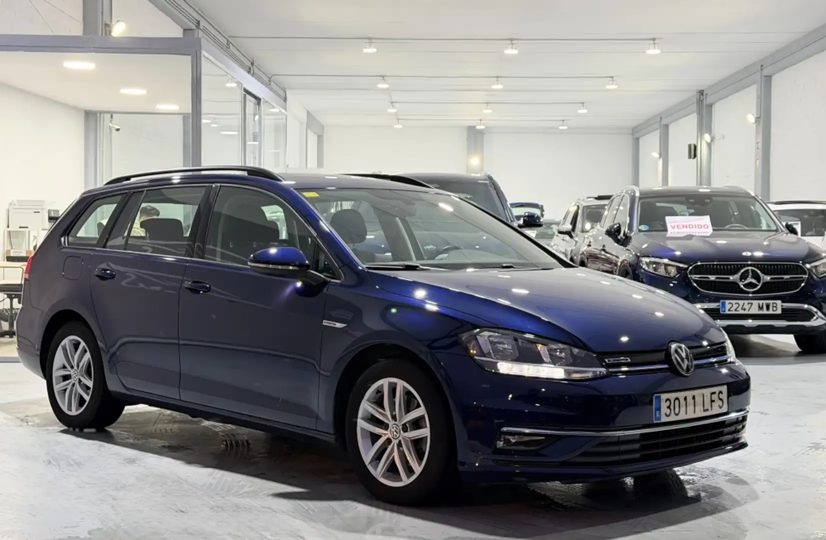 Volkswagen Golf Variant 1.5 TSI Last Edition 96kW Bleu - 2