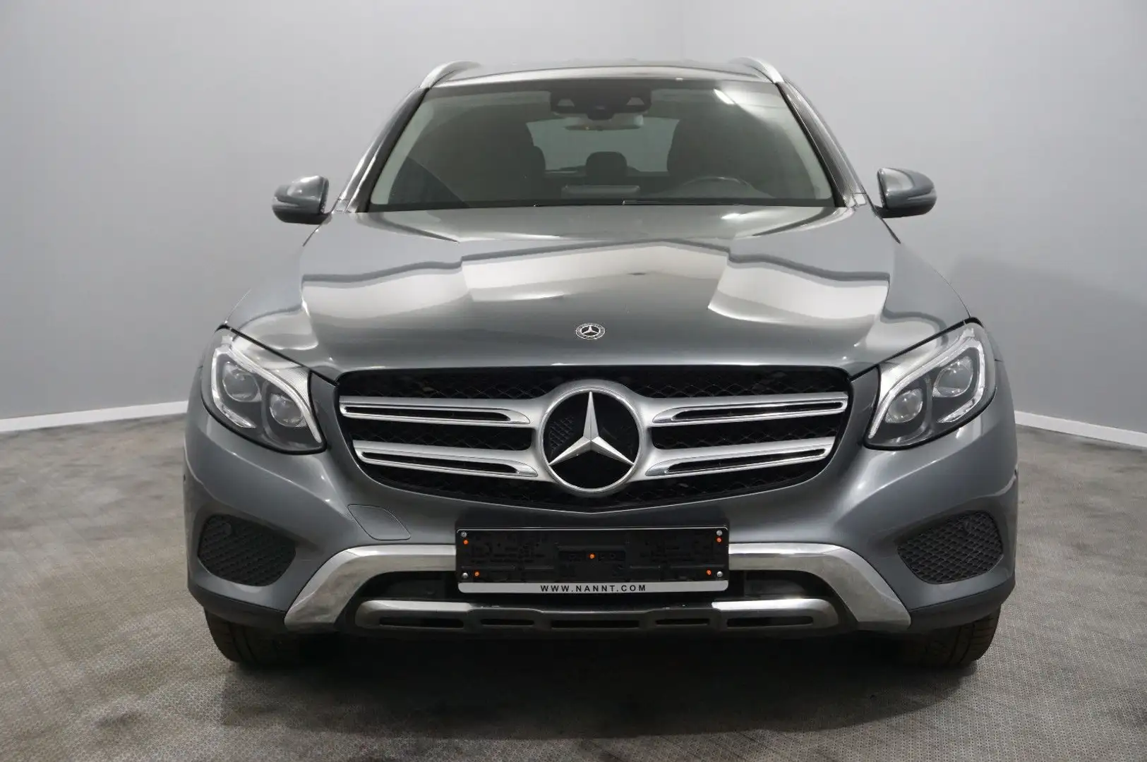 Mercedes-Benz GLC 350 d 4M*COMAND*KAMERA*LED-ILS*AIRM*AHK*2019 Szürke - 2
