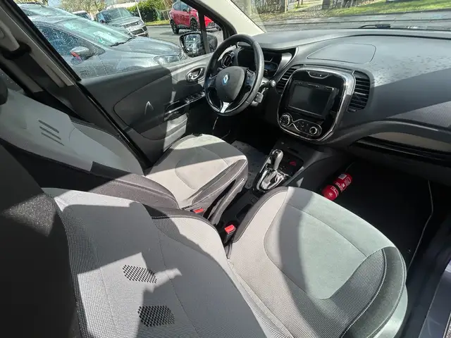 Renault Captur view 24