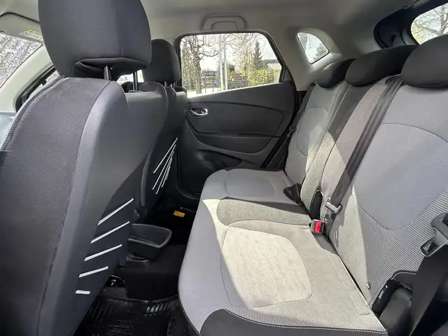 Renault Captur view 17