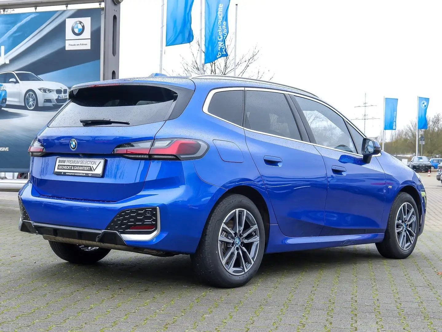 BMW 225 e xDrive Active Tourer M Sport AHK Pano DA+ PA+ Hu Blau - 2