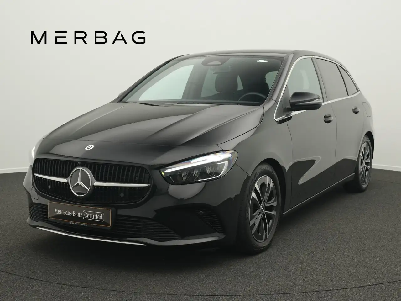 Mercedes-Benz B 180