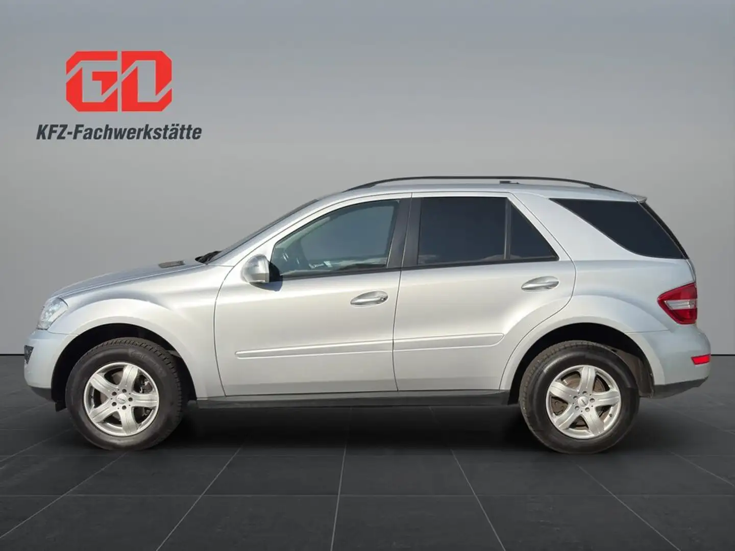 Mercedes-Benz ML 350 CDI 4-Matic,Facelift ,1.Besitz ,Sitzlüftung Zilver - 2