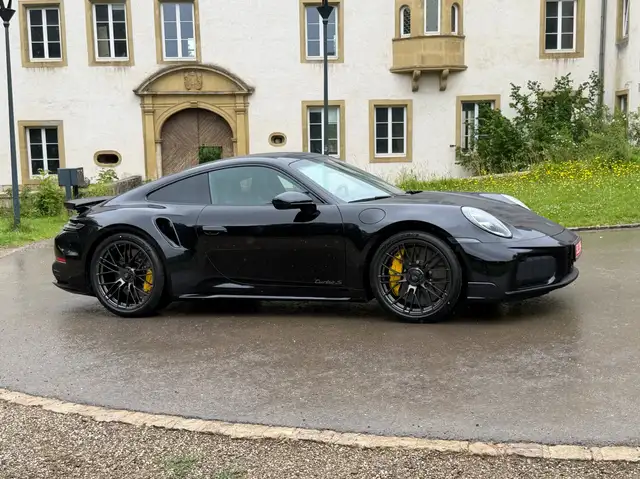 Porsche 992 TURBO S