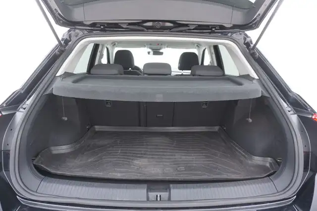 Volkswagen T-Roc view 14
