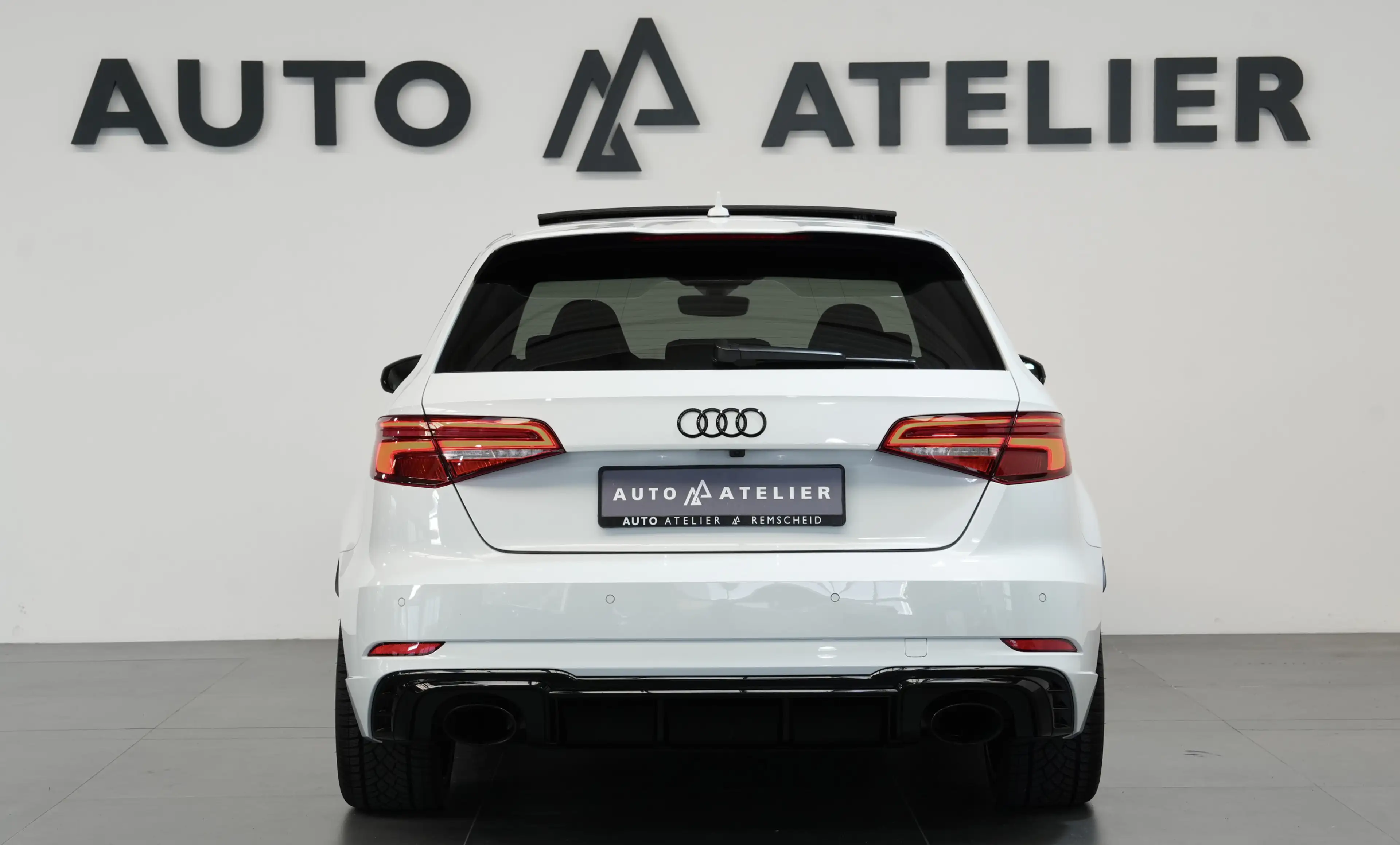 Audi RS3 NON-OPF*S-AGA*SCHALE*PANO*VIRTUAL*B&O*R.KAM* — photo 6
