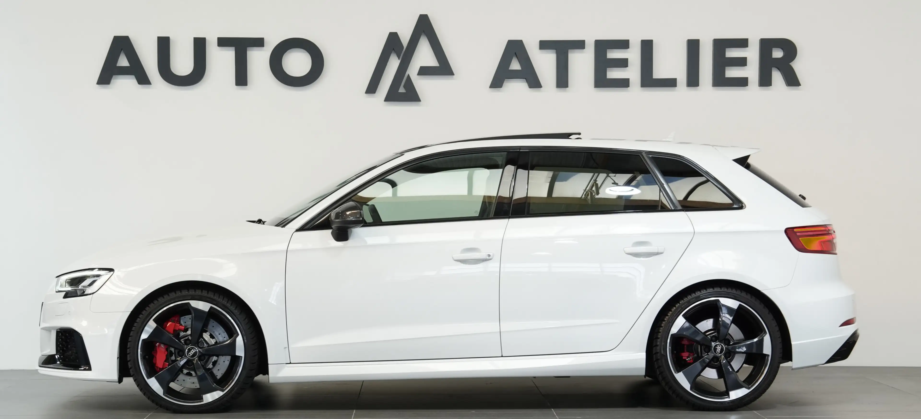 Audi RS3 NON-OPF*S-AGA*SCHALE*PANO*VIRTUAL*B&O*R.KAM* — photo 8