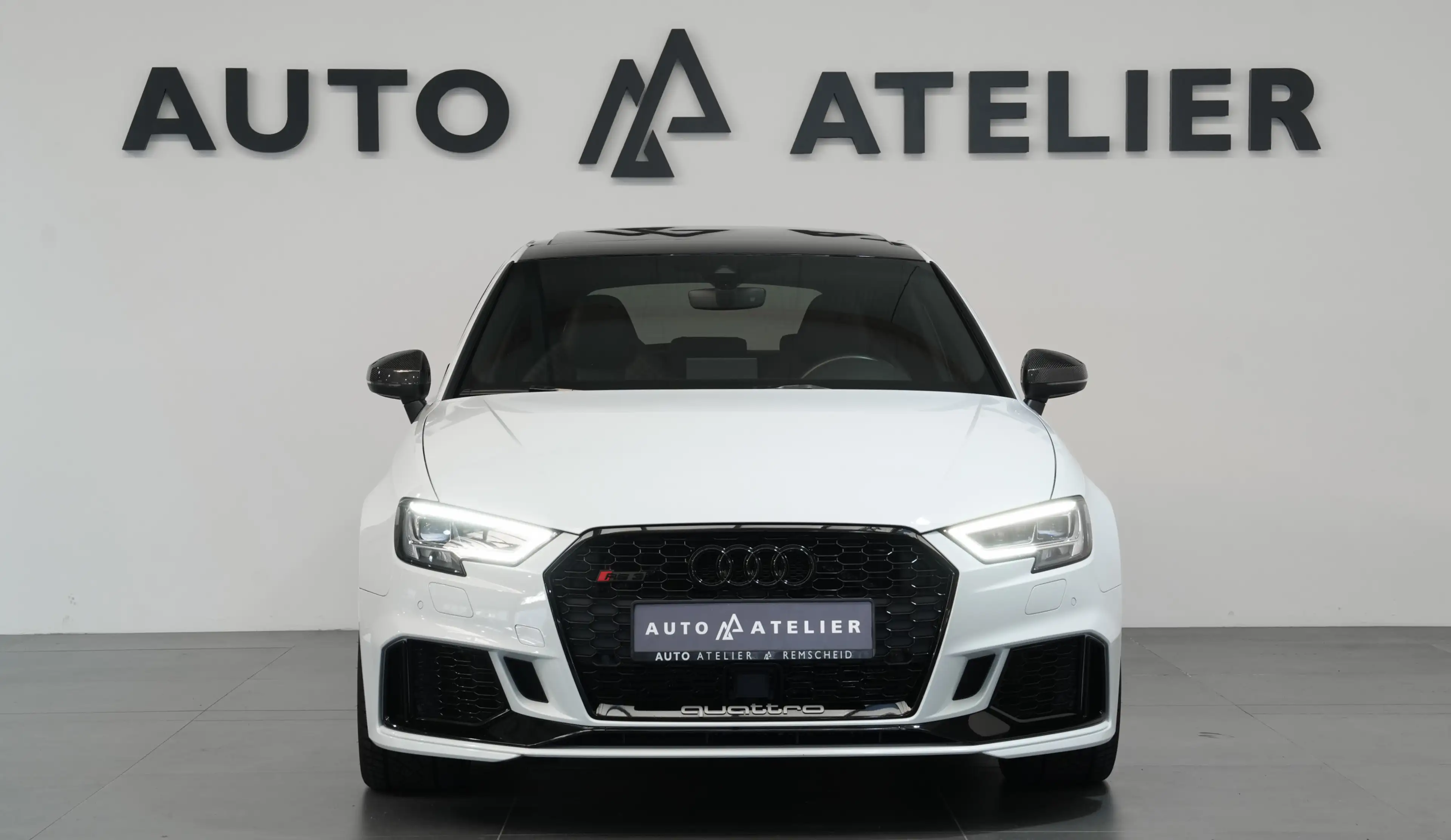 Audi RS3 NON-OPF*S-AGA*SCHALE*PANO*VIRTUAL*B&O*R.KAM* — photo 3