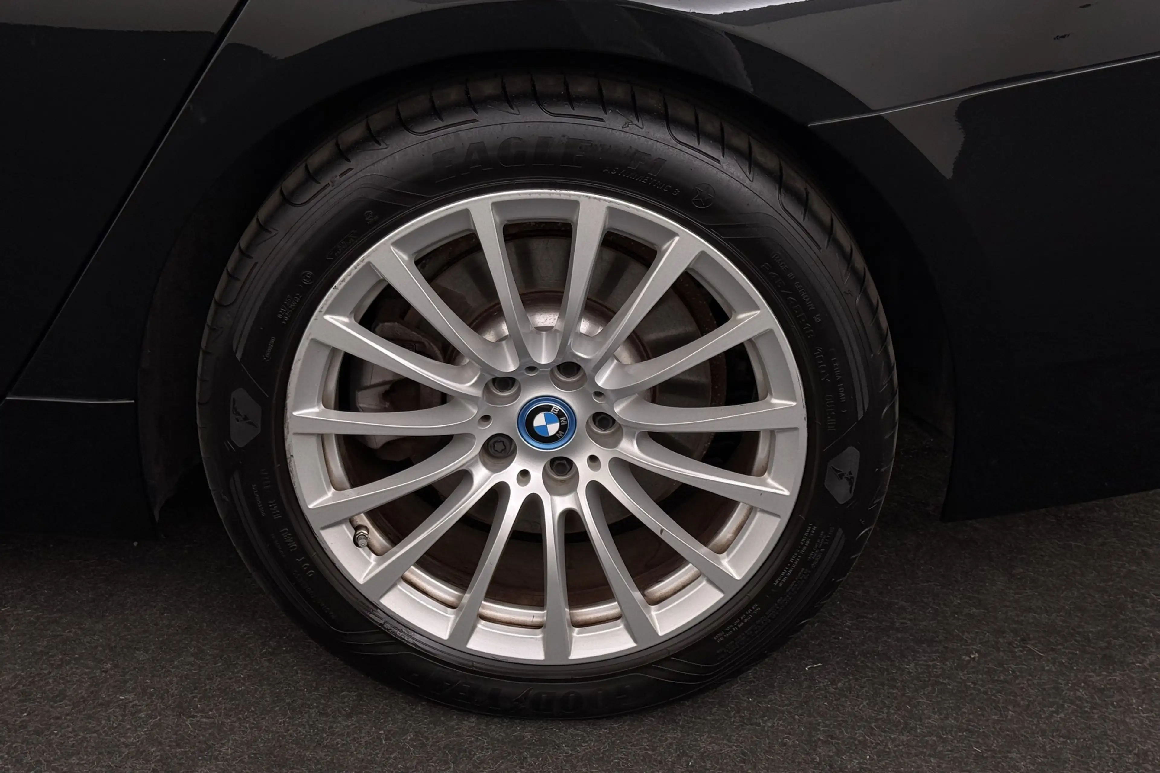 BMW 520 e TOURING iA PHEV + GPS + LEDER + CARPLAY + CAMERA — photo 15
