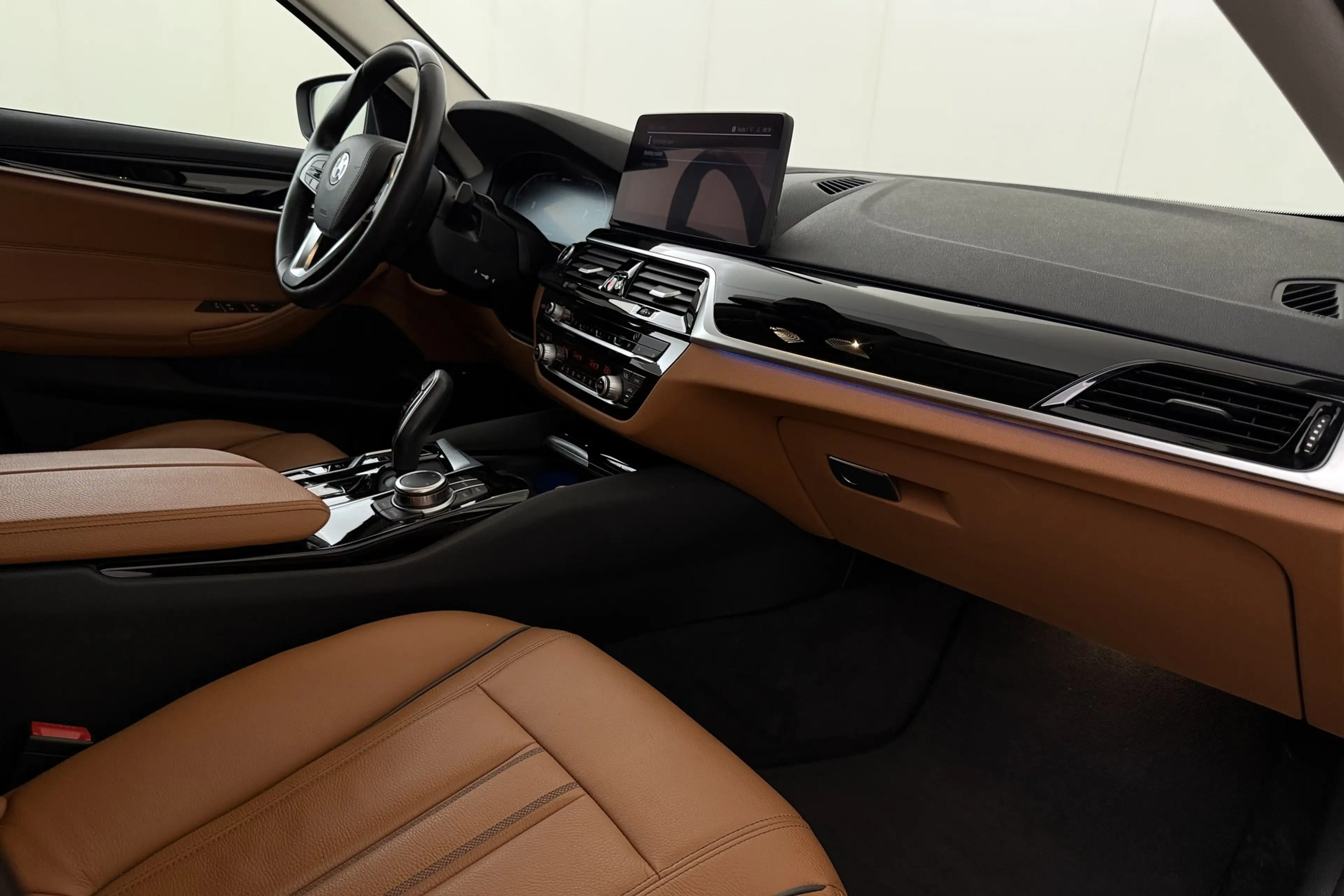 BMW 520 e TOURING iA PHEV + GPS + LEDER + CARPLAY + CAMERA — photo 11