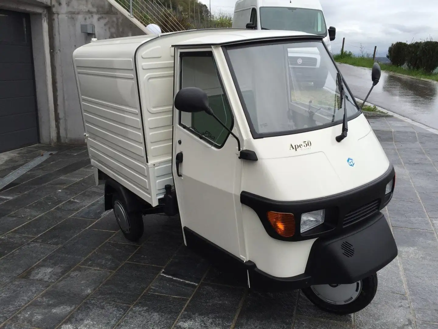 Piaggio Ape Kastenwagen Bílá - 1