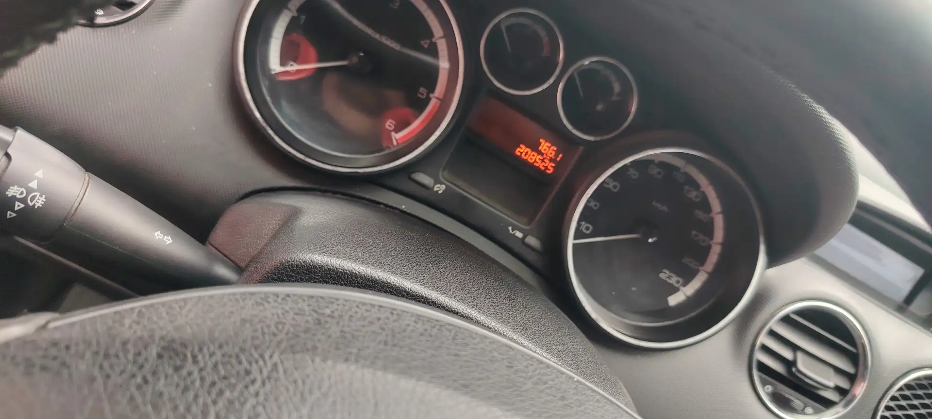 Peugeot 308 1.6Hdi 109cv - 1