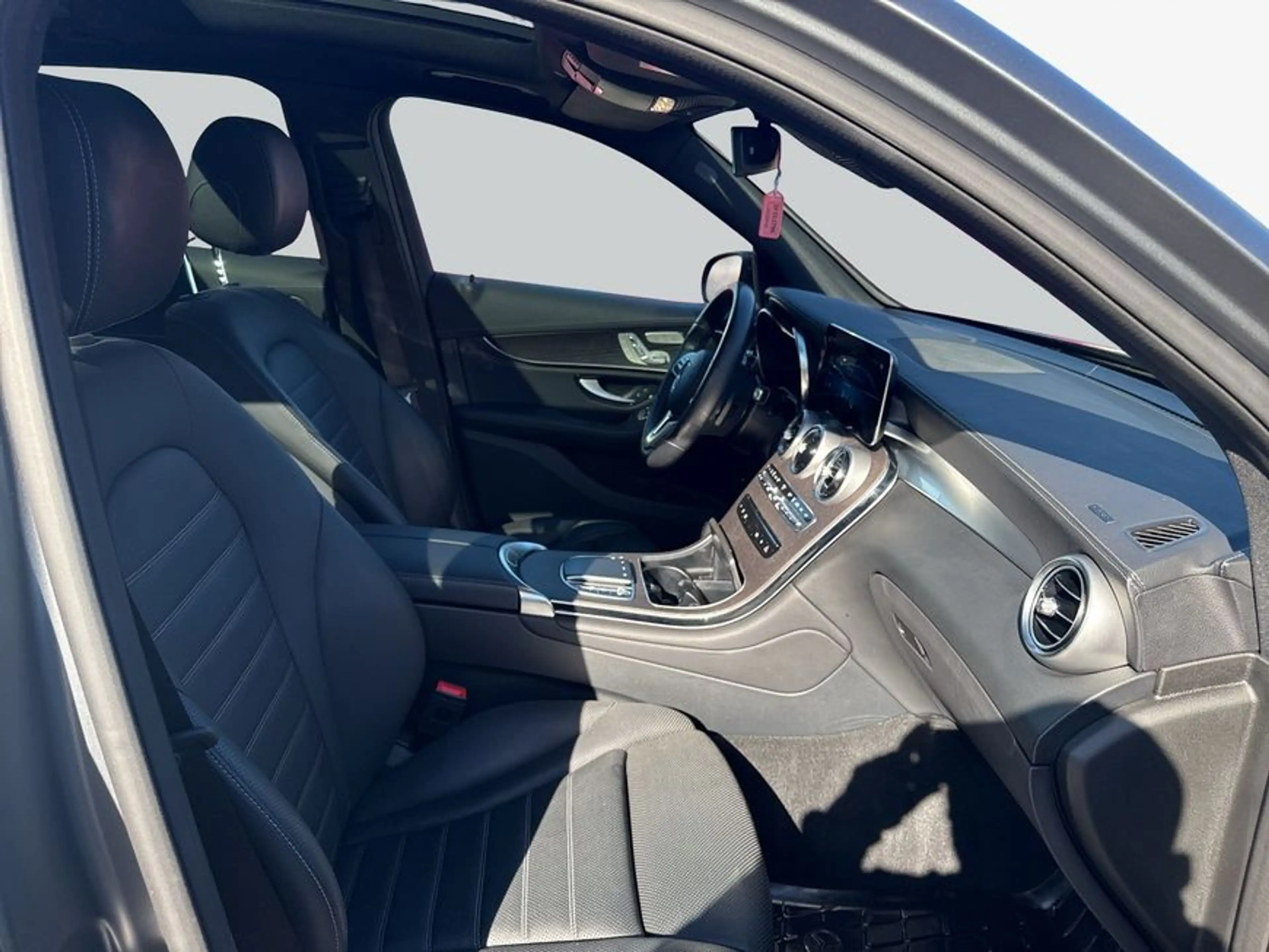 Mercedes-Benz GLC 300 GLC — photo 13