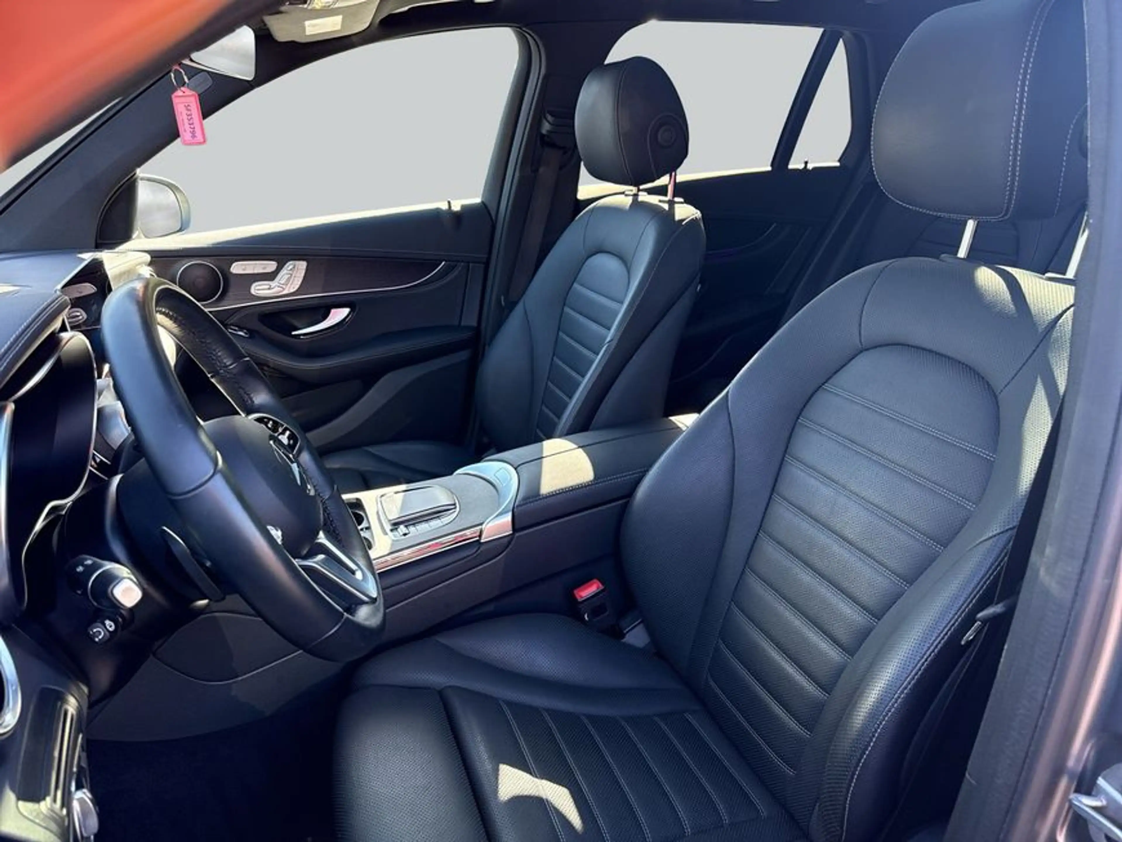 Mercedes-Benz GLC 300 GLC — photo 11