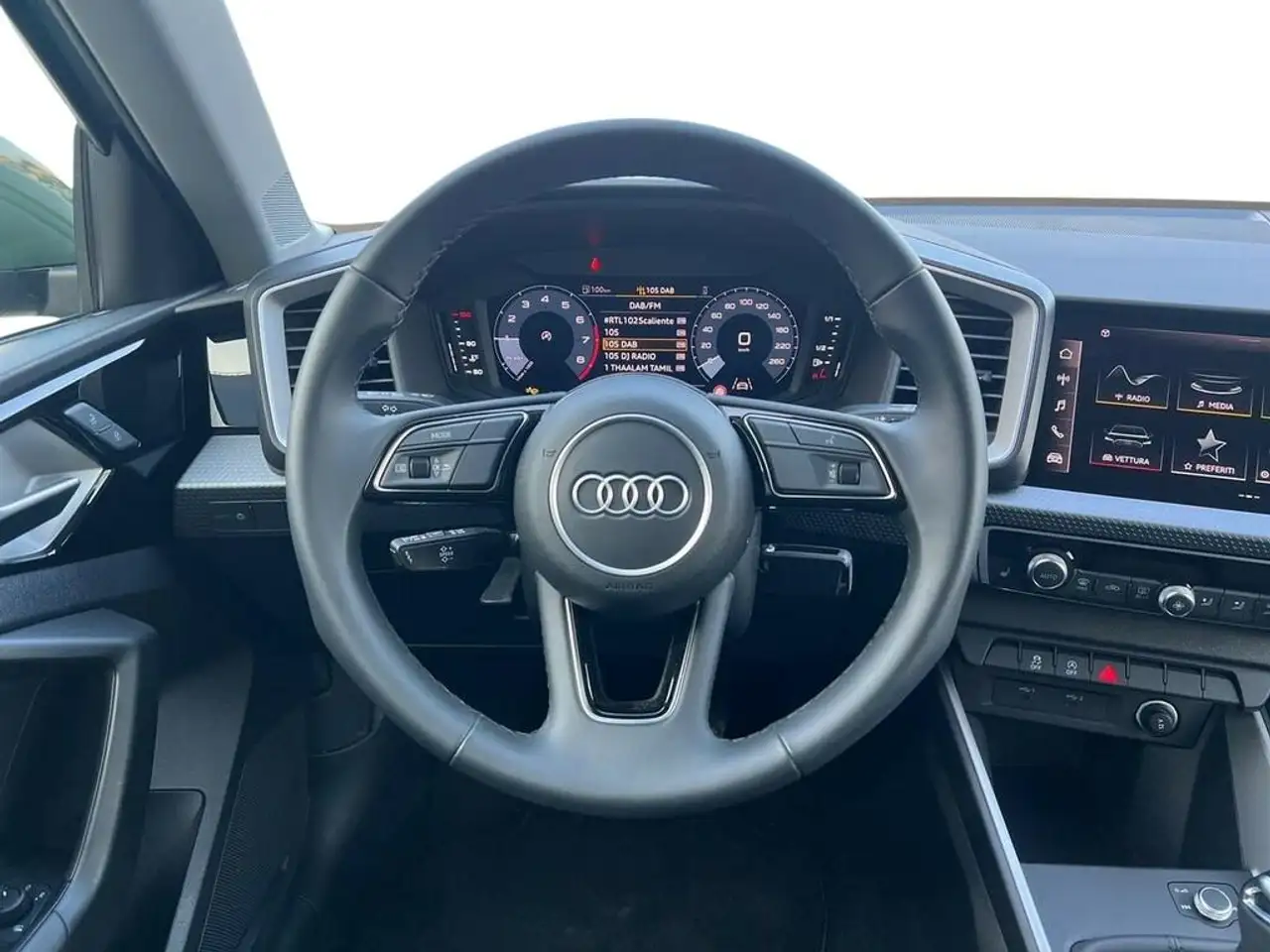 Audi A1 Sportback 30 1.0 tfsi Business 116cv 10