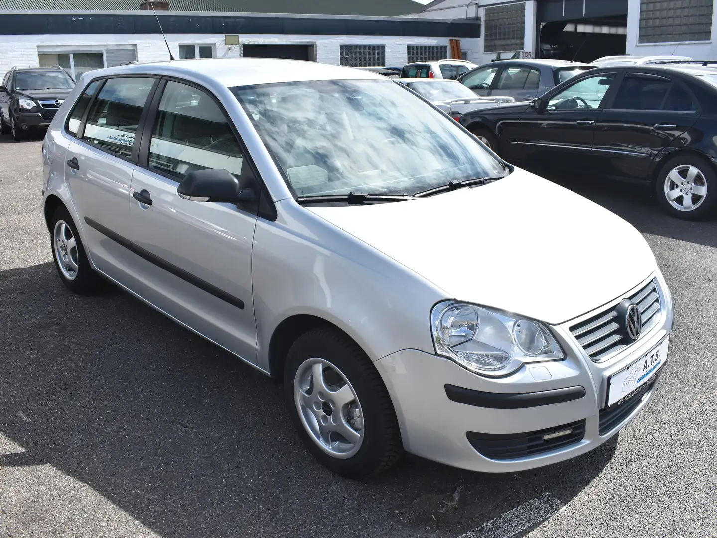 Volkswagen Polo Trendline *AUTOMATIK*PDC*SCHECKHEFT*ZAHNRIEMEN NEU Grau - 2