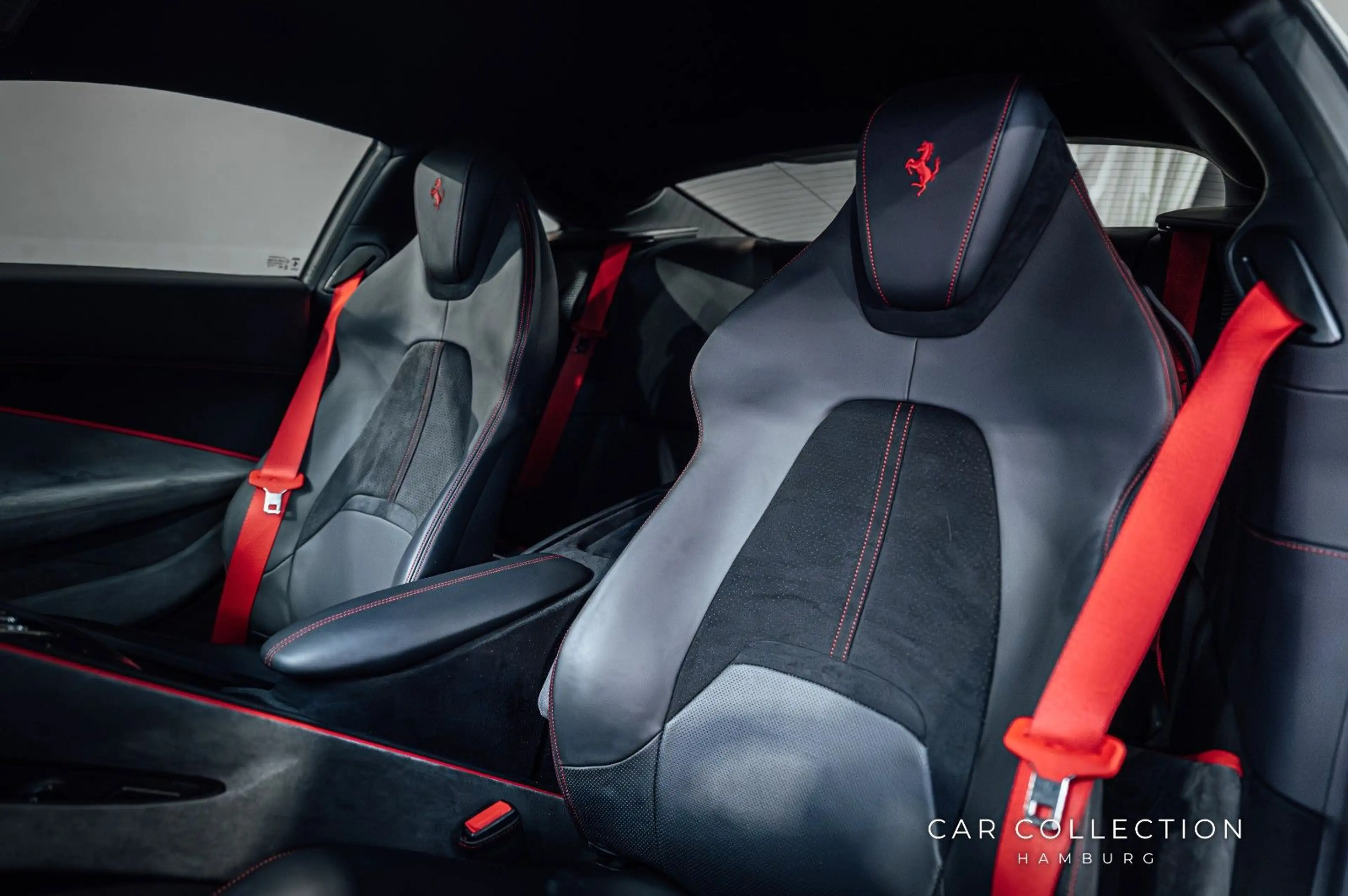 Ferrari Roma | FullCarbon | PassDisplay | 360 | Matrix — photo 12