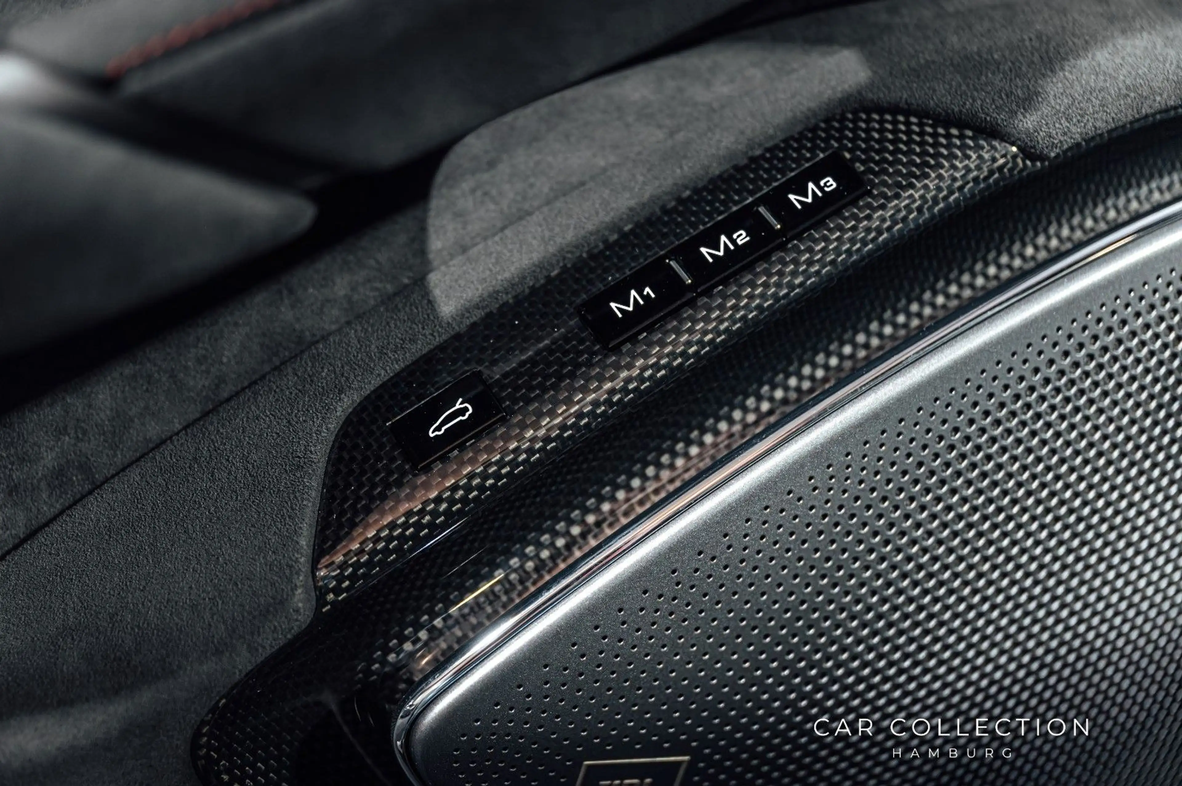 Ferrari Roma | FullCarbon | PassDisplay | 360 | Matrix — photo 17