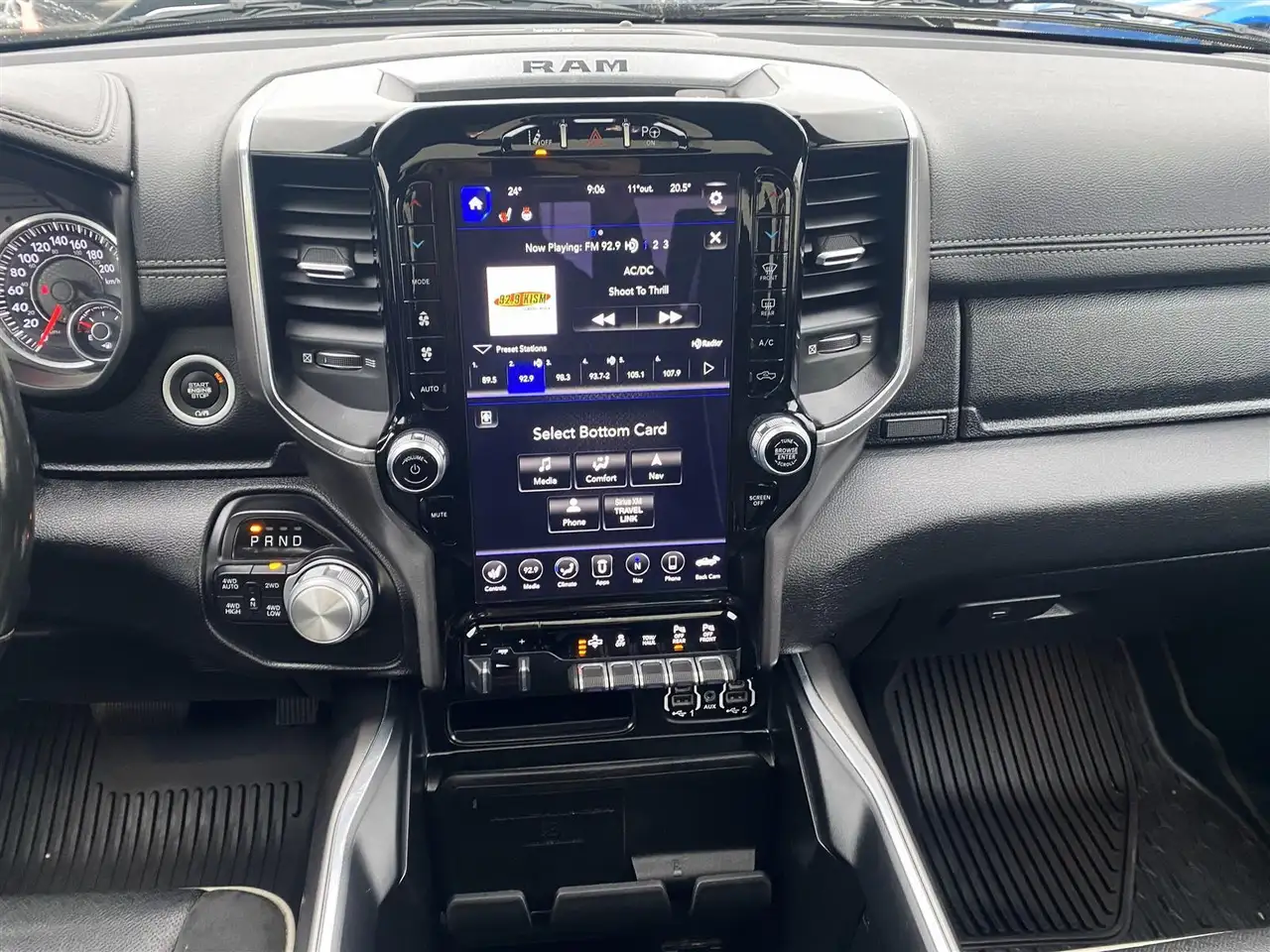 RAM 1500 снимка RAM 1500