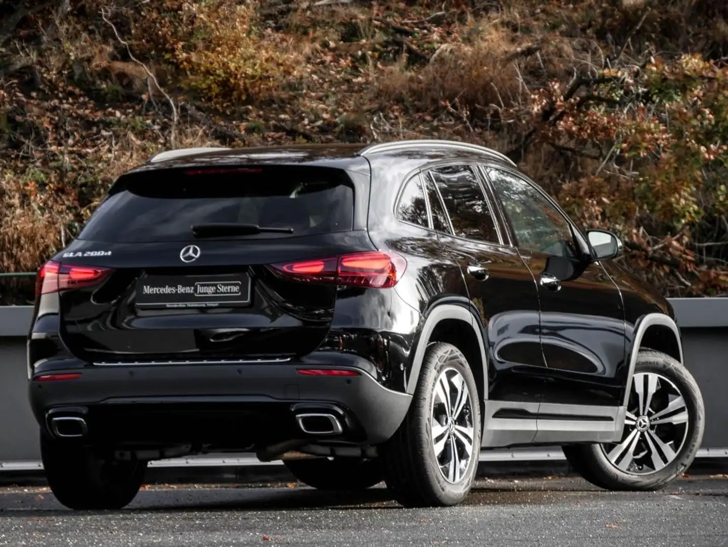 Mercedes-Benz GLA 200 d Progressive/Night/Distr/MLB/Totw/Cam Schwarz - 2