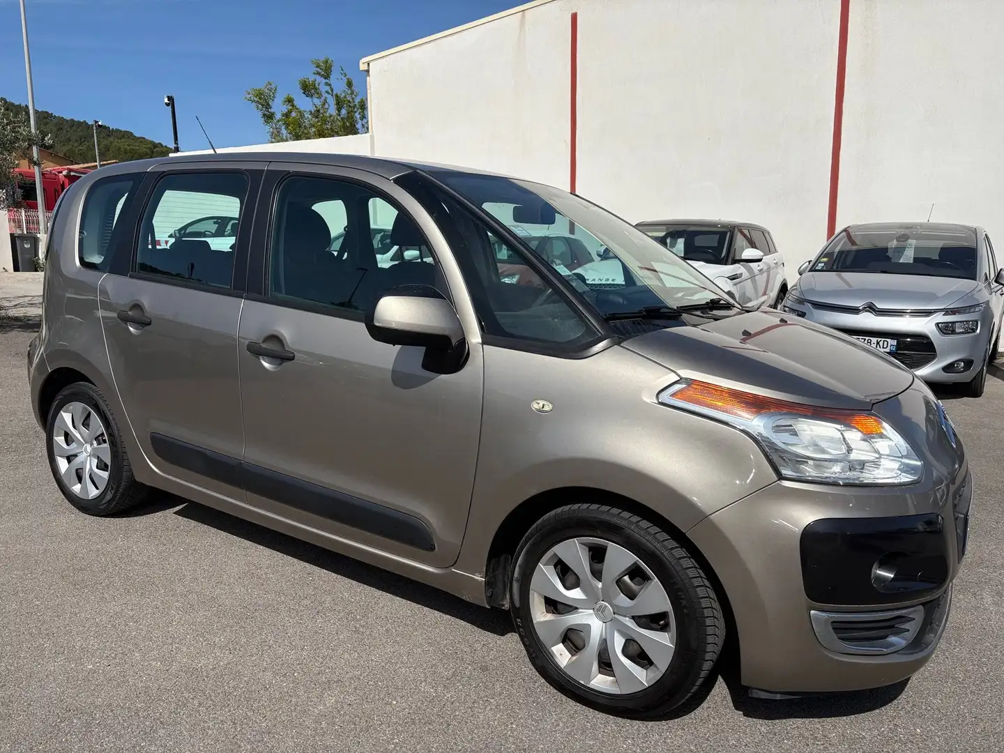 Citroen C3 Picasso 1.6 HDi90 Confort Brun - 1
