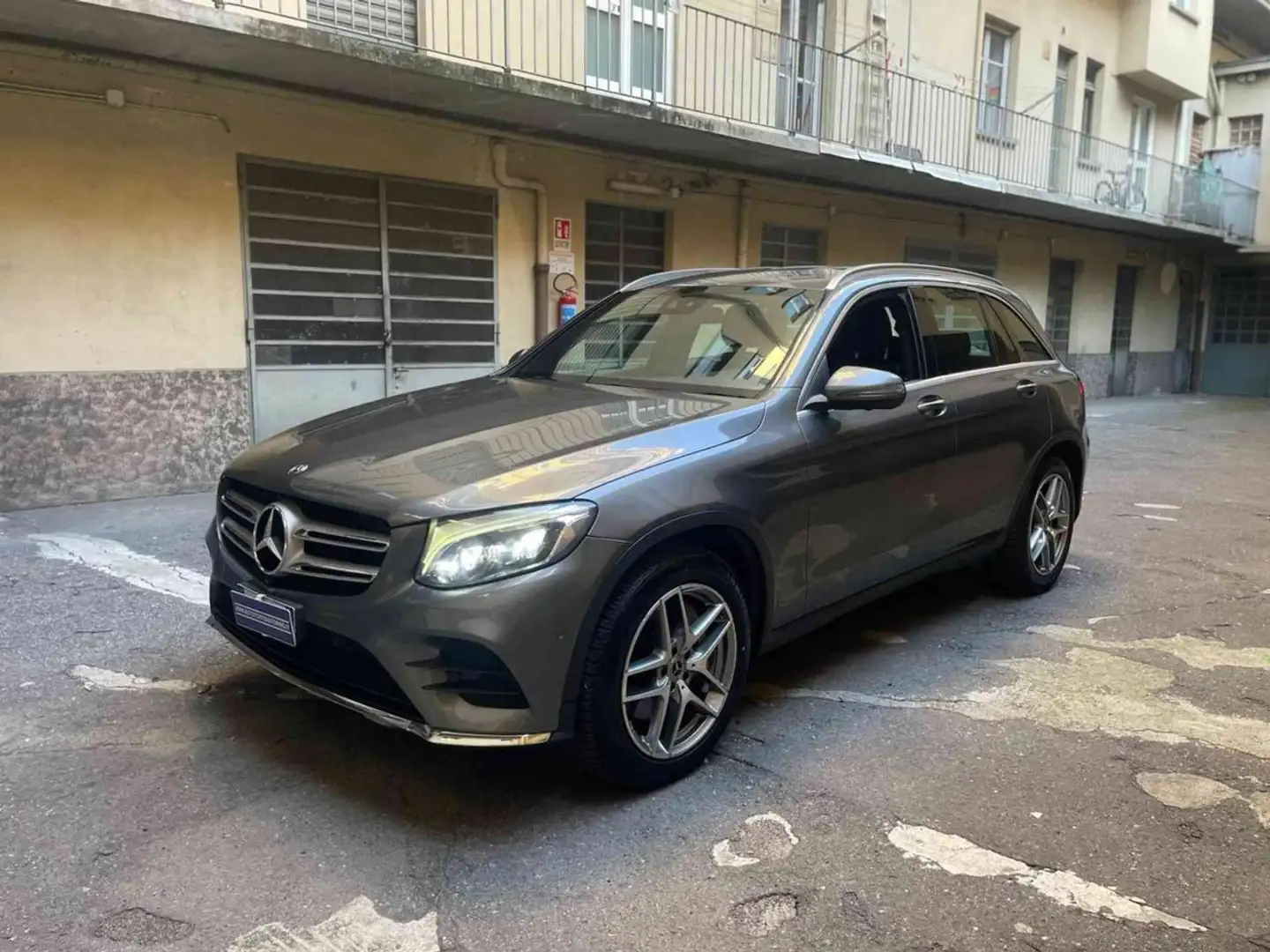 Mercedes-Benz GLC 250 d 4Matic Premium AMG Grigio - 1
